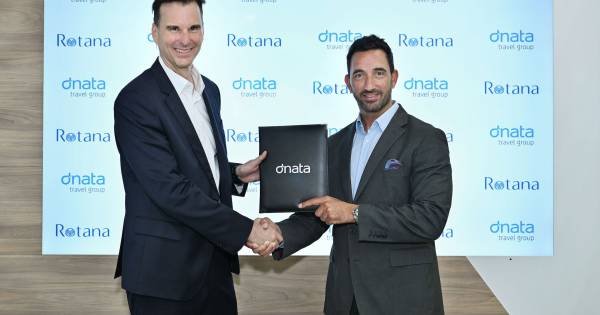 Christian kremers vice president yalago and central ground services at dnata travel group and nada sheshtawy chief commercial officer at rotana